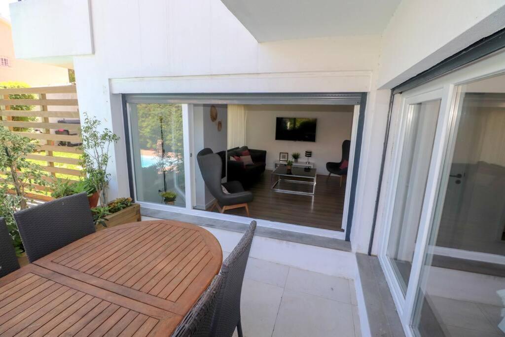 Cascais Getaway With A Shared Pool Leilighet Eksteriør bilde